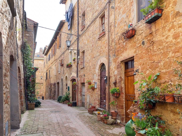 Casa unifamiliare in zona residenziale